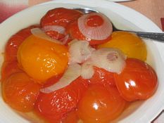 Tomatoes salad canned