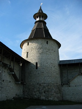 Pskov. Tower located near with place, where is rivers Pskova and Velikaya join.