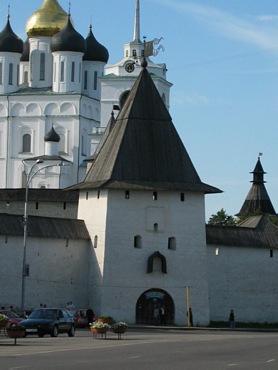 Kremlin. Pskov city, Old Saint Tower.