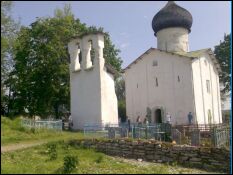 Церковь Ильи пророка в Выбутах. 18 км от Пскова.