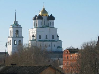 Экскурсии во Пскове. Псковский Кремль с Троицким собором